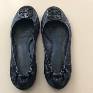Tory Burch Navy Black Emblem Ballet Flats